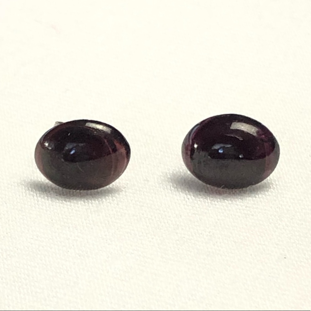 🐷 Cabochon Stud Earrings